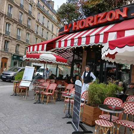 Center ,1minute Gare Montparnasse ,rue De Renne 6 Eme, Close To Eifel Tour ,notre Dame And Louvre Meusm,aoesome Place ,good For Trip Paris